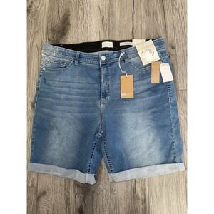 Angels Forever Young Women's Everluxe Sculpt Bermuda Jean Shorts‎ Size 20W NWT